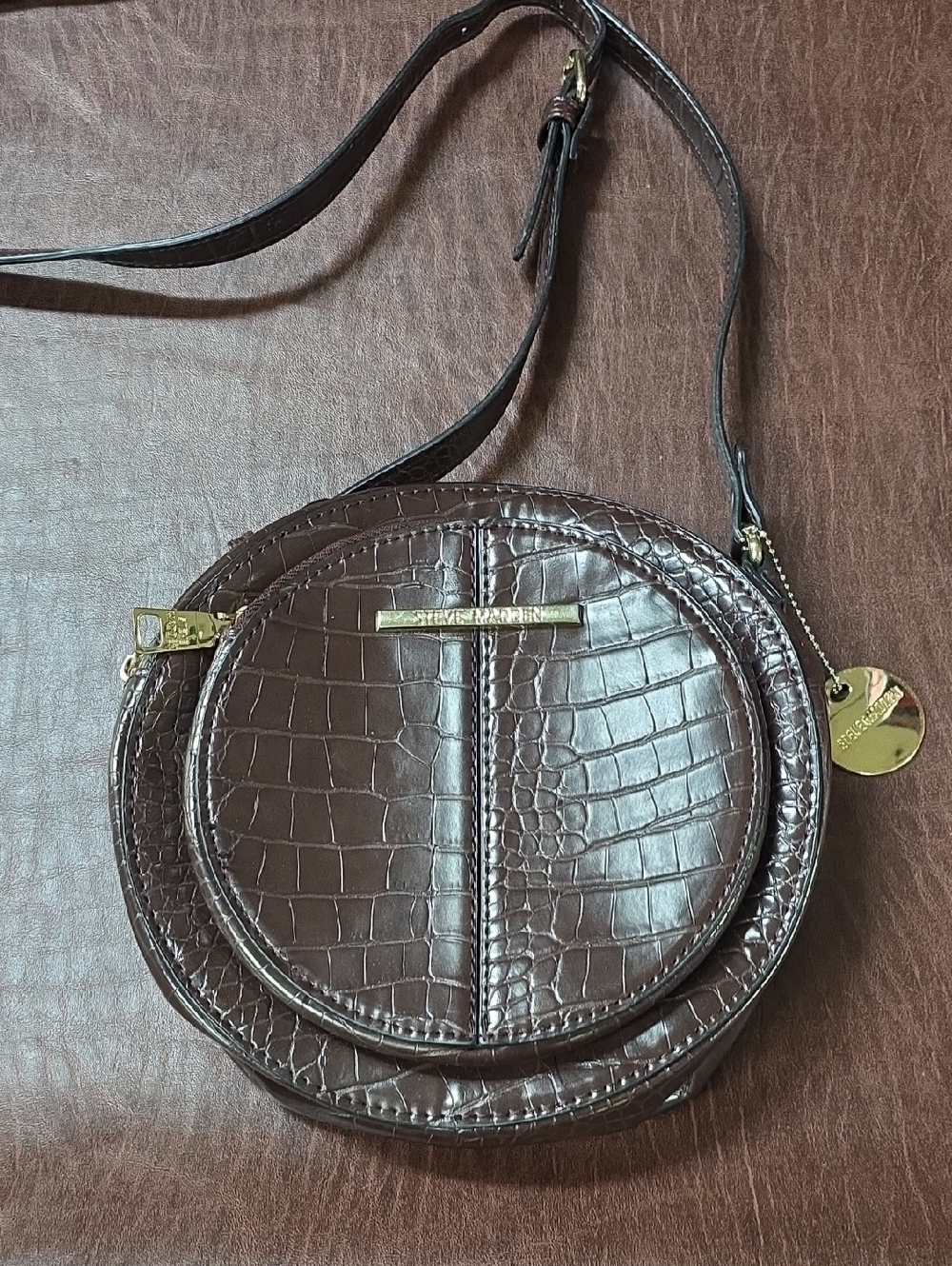 Steve Madden Brown Rare HTF  Croc-Embossed Round Adjustable Crossbody Bag